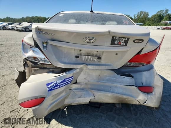 2016 Hyundai Accent SE с VIN KMHCT4AE5GU972925, выставлен на аукционе Copart как лот 70940205 с пробегом 129 476 миль миль и Списание • Salvage title. История ставок и продаж доступна на DreamBid. Изображение 6.