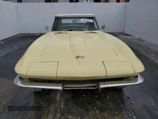 1965 Chevrolet Corvette с VIN 194675S115973, выставлен на аукционе Copart как лот 49809385 с пробегом 77 108 миль миль и На запчасти • Non repairable. История ставок и продаж доступна на DreamBid. Изображение 5.