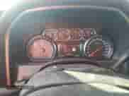 2017 GMC Sierra 1500 SLT z VIN 1GTV2NEJ6HZ158879, wystawiony jako Copart lot #70615824 z przebiegiem 63 818 mil mil oraz Czysty tytuł • Clean title. Historia ofert i sprzedaży dostępna na DreamBid. Obrazek 9.