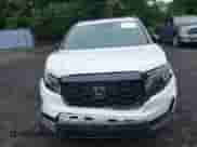 2023 Honda Passport Elite z VIN 5FNYF8H02PB017639, wystawiony jako IAAI lot #42520347 z przebiegiem 89 mil mil oraz . Historia ofert i sprzedaży dostępna na DreamBid. Obrazek 11.