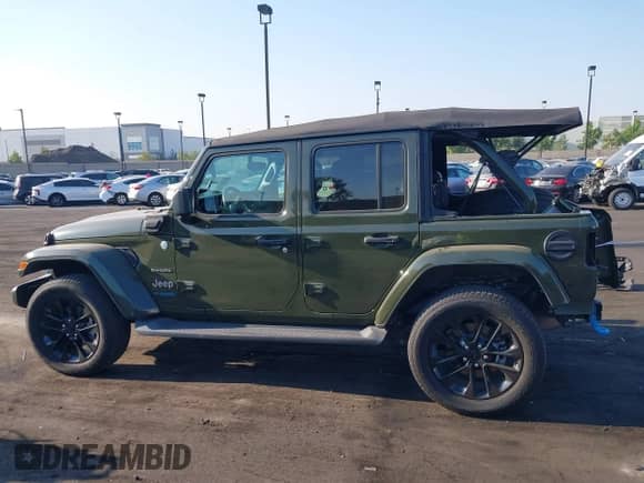 2022 Jeep Wrangler Unlimited Sahara с VIN 1C4JJXP61NW245575, выставлен на аукционе IAAI как лот 42930061 с пробегом 40 689 миль миль и . История ставок и продаж доступна на DreamBid. Изображение 15.