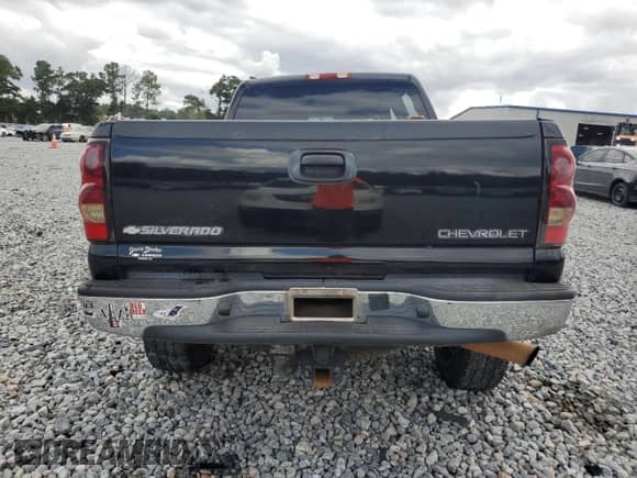 2004 Chevrolet Silverado 2500HD LS с VIN 1GCHC23224F217880, выставлен на аукционе Copart как лот 85535835 с пробегом 185 328 миль миль и На запчасти • Non repairable. История ставок и продаж доступна на DreamBid. Изображение 6.