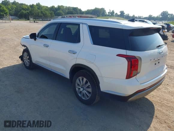 2023 Hyundai Palisade SEL z VIN KM8R24GE0PU553644, wystawiony jako IAAI lot #42659056 z przebiegiem 55 596 mil mil oraz . Historia ofert i sprzedaży dostępna na DreamBid. Obrazek 3.