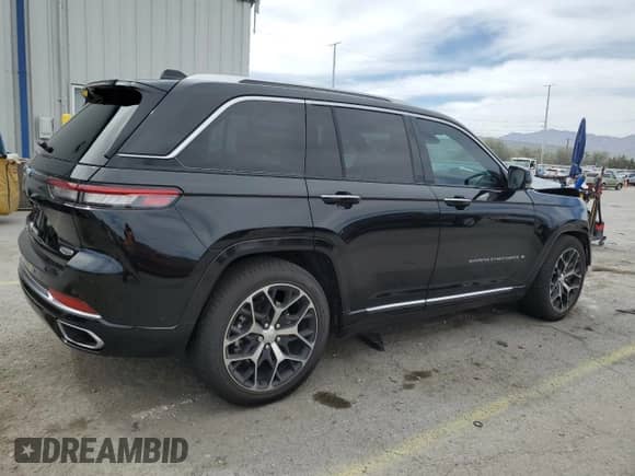 2022 Jeep Grand Cherokee Summit Reserve with VIN 1C4RJYE63N8758441, listed as a Copart auction lot 61252395 with 57,233 mi miles and Salvage title. Bid and sale history available at DreamBid. Image 3.