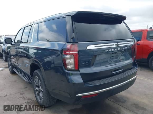 2021 Chevrolet Suburban LS с VIN 1GNSCBKD9MR352191, выставлен на аукционе IAAI как лот 42497600 с пробегом 44 113 миль миль и . История ставок и продаж доступна на DreamBid. Изображение 3.