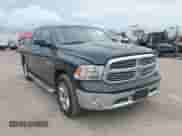 2015 Ram 1500 Outdoorsman с VIN 1C6RR6LT0FS583213, выставлен на аукционе IAAI как лот 42822778 с пробегом 150 006 миль миль и . История ставок и продаж доступна на DreamBid. Изображение 1.