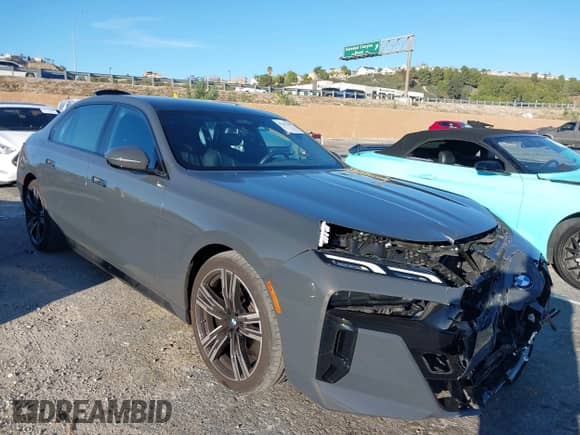 2024 BMW 7 Series 740i с VIN WBA23EH08RCS16947, выставлен на аукционе IAAI как лот 41637634 с пробегом 12 576 миль миль и . История ставок и продаж доступна на DreamBid. Изображение 1.