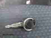 2008 Chevrolet Aveo LS z VIN KL1TD66658B110470, wystawiony jako IAAI lot #41802890 z przebiegiem 116 376 mil mil oraz . Historia ofert i sprzedaży dostępna na DreamBid. Obrazek 11.