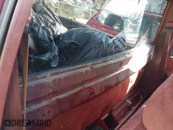 1994 Chevrolet Silverado 1500 с VIN 1GCEC14K7RE104435, выставлен на аукционе IAAI как лот 42515357 с пробегом 240 104 миль миль и . История ставок и продаж доступна на DreamBid. Изображение 8.