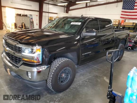 2018 Chevrolet Silverado 1500 LT с VIN 3GCUCRER5JG348183, выставлен на аукционе Copart как лот 90308165 с пробегом 62 428 миль миль и Списание • Salvage title. История ставок и продаж доступна на DreamBid. Изображение 1.