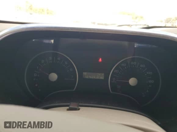 2006 Ford Explorer XLT with VIN 1FMEU73E66UA73347, listed as a Copart auction lot 71068115 with 121,624 mi miles and Salvage title. Bid and sale history available at DreamBid. Image 9.
