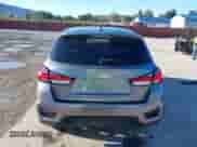 2021 Mitsubishi Outlander ES z VIN JA4ARUAU1MU005297, wystawiony jako IAAI lot #43400284 z przebiegiem 47 525 mil mil oraz . Historia ofert i sprzedaży dostępna na DreamBid. Obrazek 16.