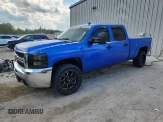 2009 Chevrolet Silverado 2500HD LT с VIN 1GCHK53659F127900, выставлен на аукционе Copart как лот 62924535 с пробегом 290 431 миль миль и На запчасти • Non repairable. История ставок и продаж доступна на DreamBid. Изображение 1.