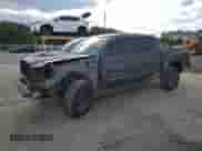 2023 Toyota Tacoma SR z VIN 3TYCZ5AN2PT126947, wystawiony jako Copart lot #70491195 z przebiegiem 69 236 mil mil oraz Szkoda całkowita • Salvage title. Historia ofert i sprzedaży dostępna na DreamBid. Obrazek 1.
