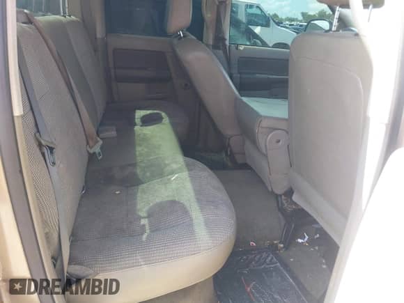 2006 Dodge 1500 ST с VIN 1D7HA18K36J246626, выставлен на аукционе IAAI как лот 42980660 с пробегом 260 208 миль миль и . История ставок и продаж доступна на DreamBid. Изображение 8.