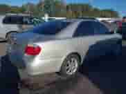 2005 Toyota Camry XLE with VIN 4T1BF30K75U083920, listed as a IAAI auction lot 43497788 with 205,101 mi miles and . Bid and sale history available at DreamBid. Image 4.