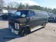 1985 Chevrolet Chevy Van z VIN 1GCEG25H6F7208590, wystawiony jako IAAI lot #41742731 z przebiegiem 34 184 mil mil oraz . Historia ofert i sprzedaży dostępna na DreamBid. Obrazek 2.