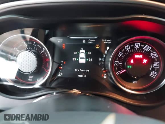 2019 Dodge Challenger R/T z VIN 2C3CDZBT4KH573676, wystawiony jako IAAI lot #43104016 z przebiegiem 93 234 mil mil oraz . Historia ofert i sprzedaży dostępna na DreamBid. Obrazek 7.