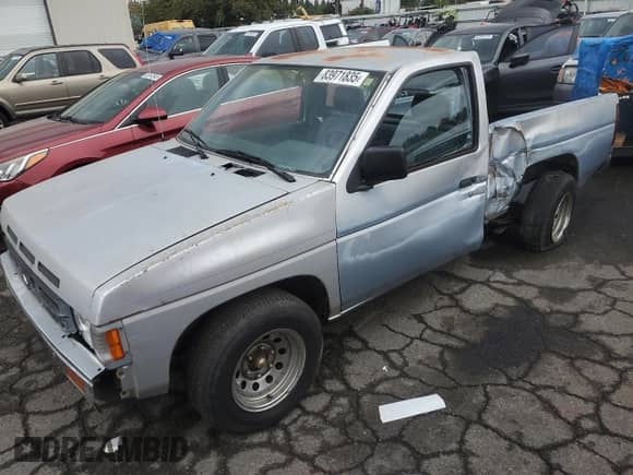 1991 Nissan Frontier z VIN 1N6SD11SXMC311083, wystawiony jako Copart lot #83971835 z przebiegiem 112 789 mil mil oraz Szkoda całkowita • Salvage title. Historia ofert i sprzedaży dostępna na DreamBid. Obrazek 1.