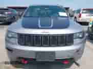 2019 Jeep Grand Cherokee Trailhawk z VIN 1C4RJFLG3KC771909, wystawiony jako IAAI lot #42045267 z przebiegiem 108 084 mil mil oraz . Historia ofert i sprzedaży dostępna na DreamBid. Obrazek 12.