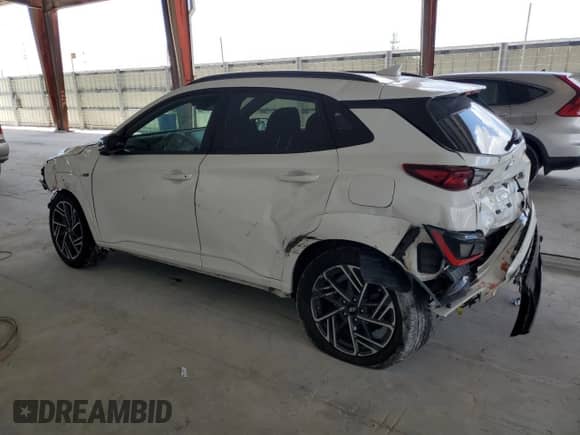 2022 Hyundai Kona N Line z VIN KM8K3CA3XNU771703, wystawiony jako Copart lot #57276645 z przebiegiem 75 351 mil mil oraz Nie do naprawy • Non repairable. Historia ofert i sprzedaży dostępna na DreamBid. Obrazek 2.