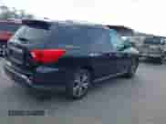 2017 Nissan Pathfinder SV z VIN 5N1DR2MN1HC614098, wystawiony jako IAAI lot #41385181 z przebiegiem 168 114 mil mil oraz . Historia ofert i sprzedaży dostępna na DreamBid. Obrazek 4.