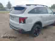 2025 Kia Sorento X-Line SX with VIN 5XYRKDJF5SG320570, listed as a IAAI auction lot 43208124 with 9,405 mi miles and . Bid and sale history available at DreamBid. Image 4.