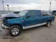 2000 Ford F-150 XL z VIN 1FTRX17W5YKA51593, wystawiony jako Copart lot #66225685 z przebiegiem Nie podano mil oraz Szkoda całkowita • Salvage title. Historia ofert i sprzedaży dostępna na DreamBid. Obrazek 1.