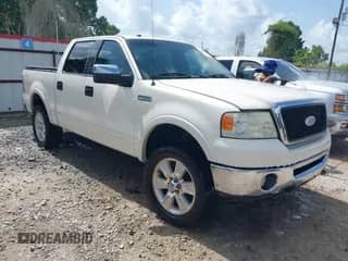 2008 Ford F-150 XLT с VIN 1FTPW14V68FC00592, выставлен на аукционе IAAI как лот 42538044 с пробегом Не указан миль и . История ставок и продаж доступна на DreamBid. Изображение 1.
