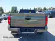 2024 Toyota Tacoma SR5 z VIN 3TMLB5JN8RM007836, wystawiony jako IAAI lot #42443151 z przebiegiem Nie podano mil oraz . Historia ofert i sprzedaży dostępna na DreamBid. Obrazek 14.
