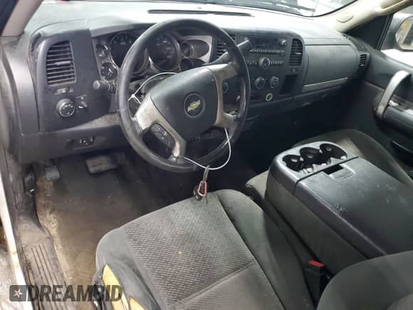 2007 Chevrolet Silverado 2500HD 1LT z VIN 1GCHK24K67E599620, wystawiony jako Copart lot #67097715 z przebiegiem Nie podano mil oraz Szkoda całkowita • Salvage title. Historia ofert i sprzedaży dostępna na DreamBid. Obrazek 8.