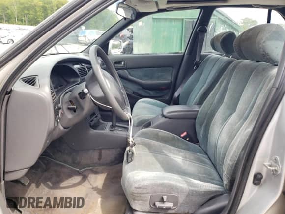 1993 Toyota Camry с VIN 4T1VK13EXPU097316, выставлен на аукционе Copart как лот 58642935 с пробегом 81 760 миль миль и Чистый • Clean title. История ставок и продаж доступна на DreamBid. Изображение 7.