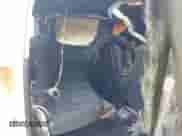 2019 Chevrolet Silverado 1500 LT z VIN 3GCPWCEK7KG143518, wystawiony jako IAAI lot #42954353 z przebiegiem Nie podano mil oraz . Historia ofert i sprzedaży dostępna na DreamBid. Obrazek 8.