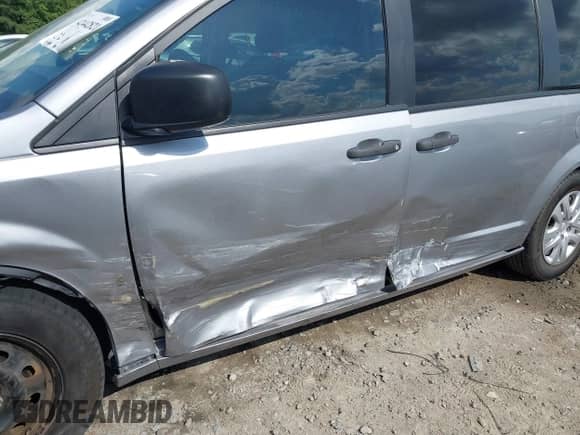 2020 Dodge Grand Caravan SE with VIN 2C4RDGBG4LR241259, listed as a IAAI auction lot 42442821 with 83,419 mi miles and . Bid and sale history available at DreamBid. Image 6.