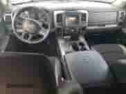 2013 Ram 1500 Sport z VIN 1C6RR6HT0DS639267, wystawiony jako Copart lot #68202145 z przebiegiem 159 093 mil mil oraz Szkoda całkowita • Salvage title. Historia ofert i sprzedaży dostępna na DreamBid. Obrazek 8.