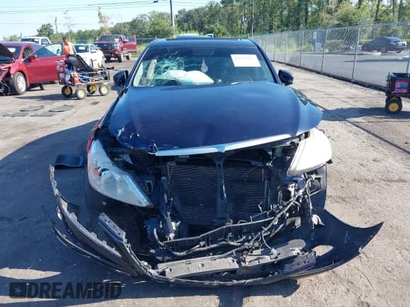 2009 Hyundai Genesis с VIN KMHGC46E39U054314, выставлен на аукционе IAAI как лот 42931113 с пробегом 116 457 миль миль и . История ставок и продаж доступна на DreamBid. Изображение 12.