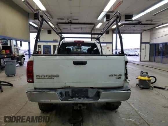 2004 Dodge 3500 SLT с VIN 3D7LU38C74G201628, выставлен на аукционе Copart как лот 84041044 с пробегом 183 132 миль миль и Списание • Salvage title. История ставок и продаж доступна на DreamBid. Изображение 6.