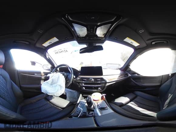 2023 BMW 5 Series 530e с VIN WBA13AG02PCN16602, выставлен на аукционе IAAI как лот 42394701 с пробегом Не указан миль и . История ставок и продаж доступна на DreamBid. Изображение 19.