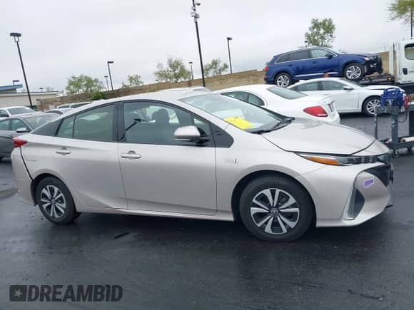 2019 Toyota Prius Plus с VIN JTDKARFP3K3113716, выставлен на аукционе IAAI как лот 42184997 с пробегом 52 988 миль миль и . История ставок и продаж доступна на DreamBid. Изображение 14.