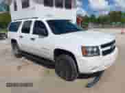 2010 Chevrolet Suburban LS с VIN 1GNUCHE01AR165298, выставлен на аукционе IAAI как лот 43326410 с пробегом 205 693 миль миль и . История ставок и продаж доступна на DreamBid. Изображение 1.