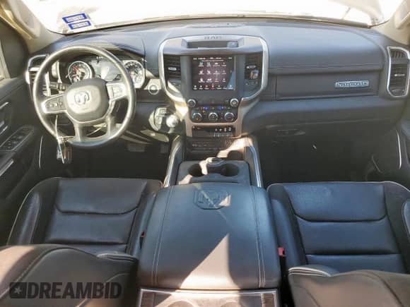 2019 Ram 1500 Laramie с VIN 1C6RREJT6KN558113, выставлен на аукционе Copart как лот 82346175 с пробегом 135 739 миль миль и Списание • Salvage title. История ставок и продаж доступна на DreamBid. Изображение 8.