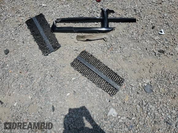 2000 Dodge 1500 с VIN 3B7HC12Y5YG146145, выставлен на аукционе Copart как лот 58536695 с пробегом 214 471 миль миль и Списание • Salvage title. История ставок и продаж доступна на DreamBid. Изображение 12.