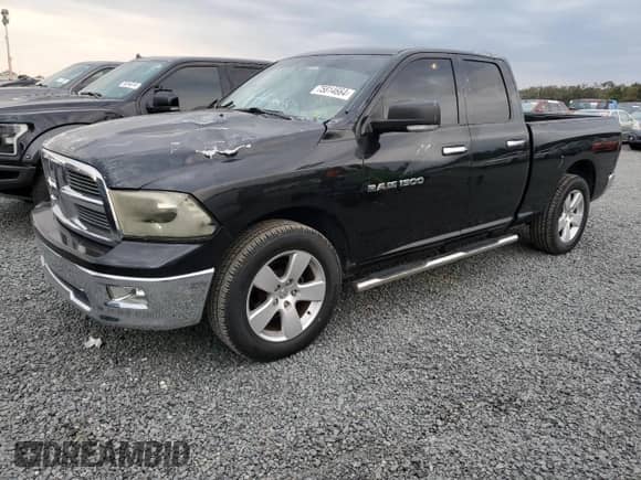 2011 Ram 1500 Big Horn z VIN 1D7RB1GP6BS538337, wystawiony jako Copart lot #75814664 z przebiegiem 132 990 mil mil oraz Szkoda całkowita • Salvage title. Historia ofert i sprzedaży dostępna na DreamBid. Obrazek 1.
