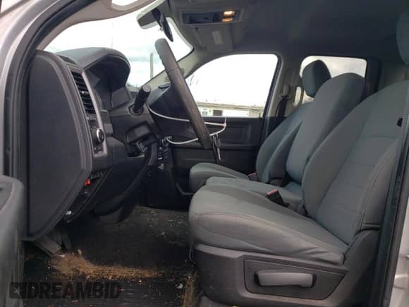 2017 Ram 1500 Express z VIN 1C6RR7FT5HS779491, wystawiony jako Copart lot #51286915 z przebiegiem 103 754 mil mil oraz Szkoda całkowita • Salvage title. Historia ofert i sprzedaży dostępna na DreamBid. Obrazek 7.