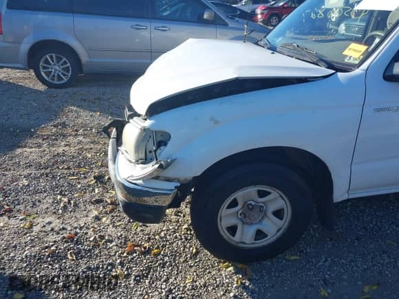 2003 Toyota Tacoma с VIN 5TEVL52N33Z227822, выставлен на аукционе IAAI как лот 43506827 с пробегом 230 709 миль миль и . История ставок и продаж доступна на DreamBid. Изображение 14.