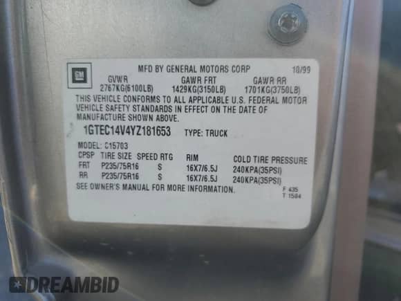 2000 GMC Sierra 1500 SL with VIN 1GTEC14V4YZ181653, listed as a Copart auction lot 66524725 with 240,239 mi miles and Salvage title. Bid and sale history available at DreamBid. Image 12.