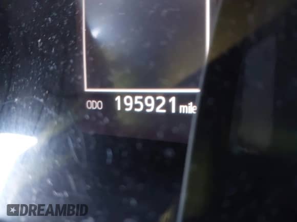 2018 Toyota Camry SE with VIN 4T1B11HK4JU658668, listed as a IAAI auction lot 43204847 with 195,921 mi miles and . Bid and sale history available at DreamBid. Image 15.