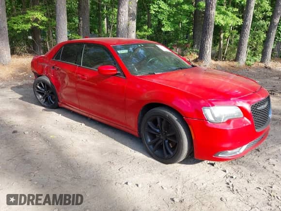 2017 Chrysler 300 S с VIN 2C3CCAGG5HH512359, выставлен на аукционе IAAI как лот 42287332 с пробегом 115 052 миль миль и . История ставок и продаж доступна на DreamBid. Изображение 1.