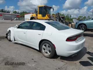 2020 Dodge Charger SXT with VIN 2C3CDXBG4LH247689, listed as a IAAI auction lot 42875432 with 90,588 mi miles and . Bid and sale history available at DreamBid. Image 3.