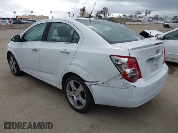 2013 Chevrolet Sonic LTZ with VIN 1G1JE5SH6D4172014, listed as a IAAI auction lot 41829337 with 173,795 mi miles and . Bid and sale history available at DreamBid. Image 3.